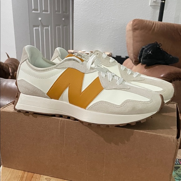 New Balance White and Orange Sneakers - Picture 3 of 4